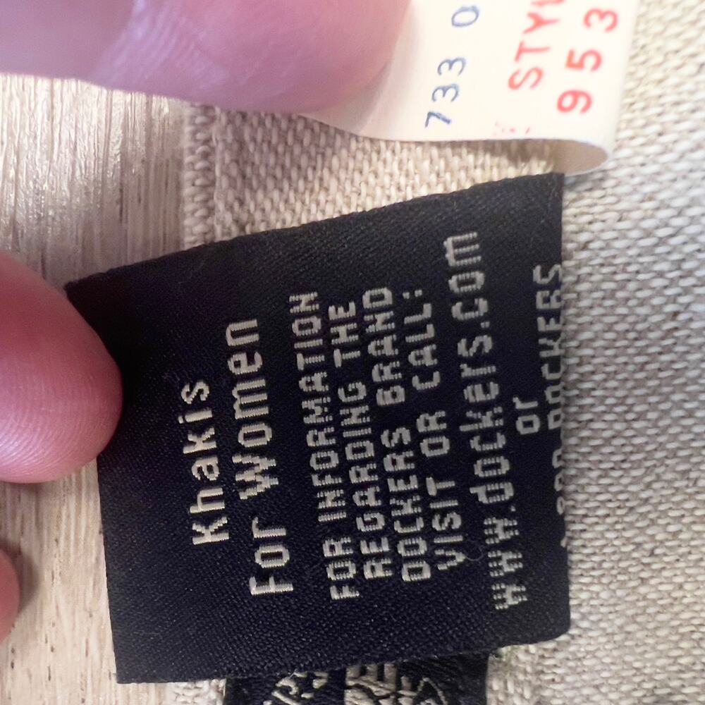 Dockers size 12 khaki skort, athleisure, golf, tennis, walking, sport #2396 - Picture 6 of 7